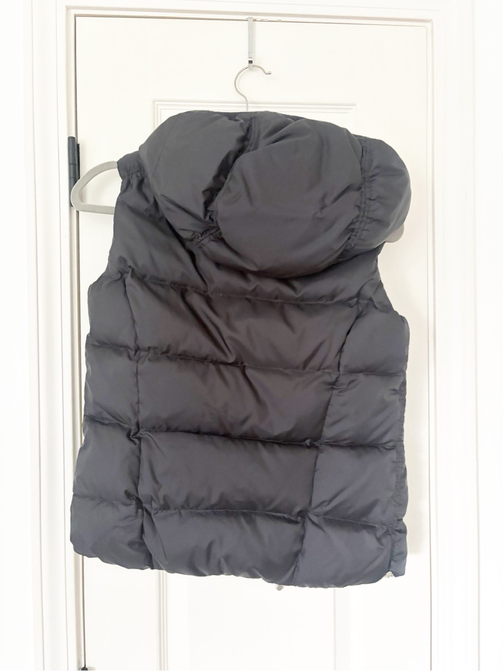 XS • Eddie Bauer women's Black Quilted Puffer Vest with Hood goose down - Picture 7 of 7